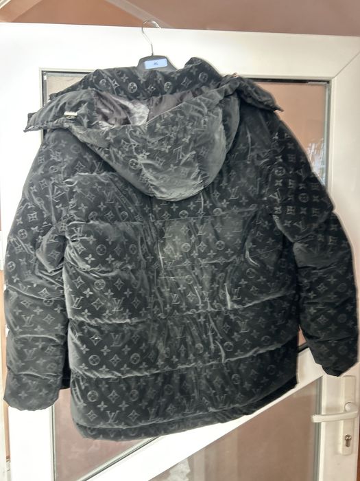 Vand geaca Louis Vuitton