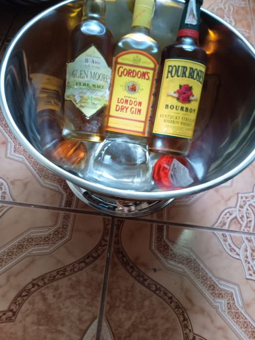 Frapiere de închiriat pentru gheață