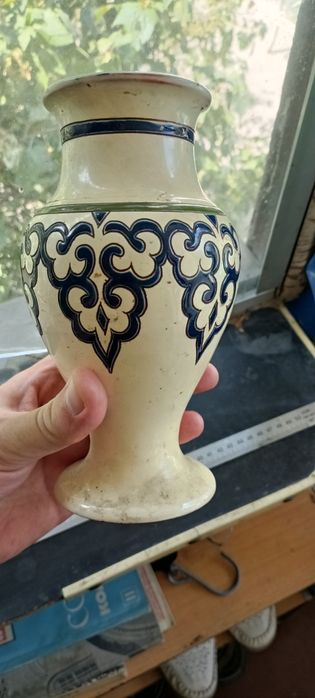 Ваза Алма Ата ретро винтаж