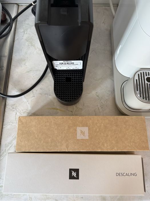 Кафемашина Nespresso Essenza Mini