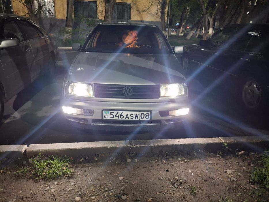 Продам фары от венто