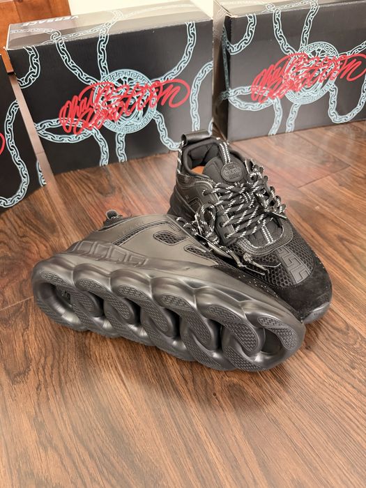 Versace Chain Reaction black