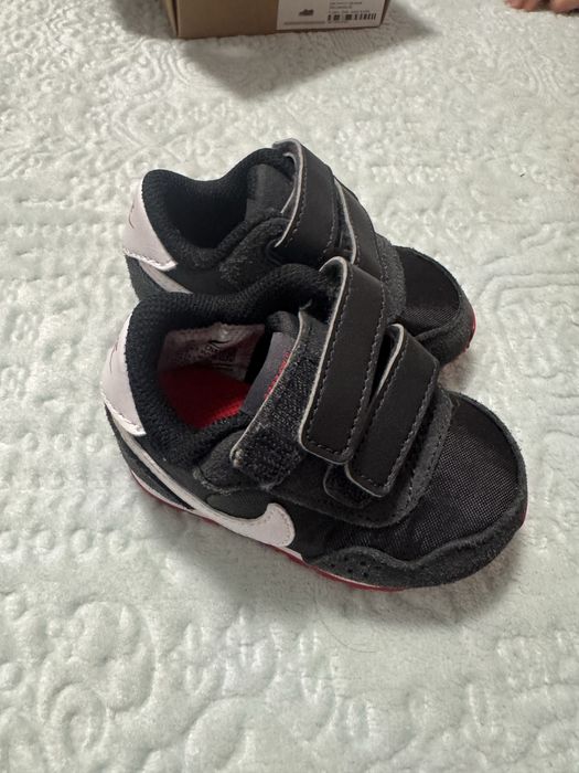 Бебешки маратонки Nike
