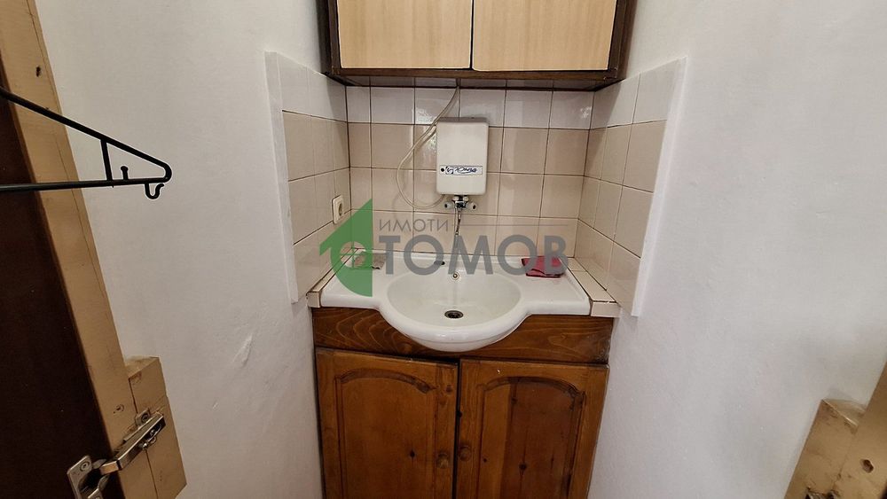 Дава се под наем Офис в Стара Загора, Център - 20 кв.м за 153 € - Снимка #7