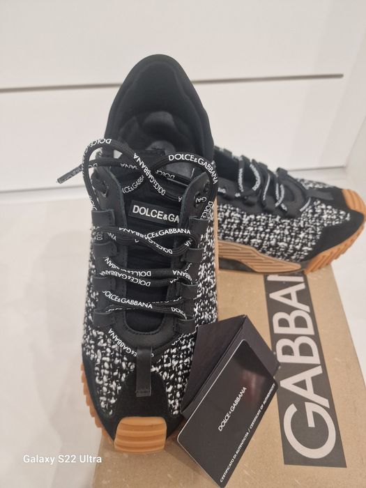 DOLCE&GABBANA , impecabili, o singura purtare .