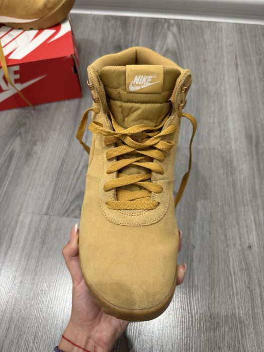 Nike Зимни обувки Hoodland Suede