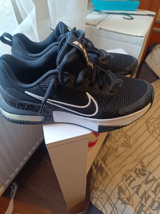 Оригинални маратонки найк айрмакс