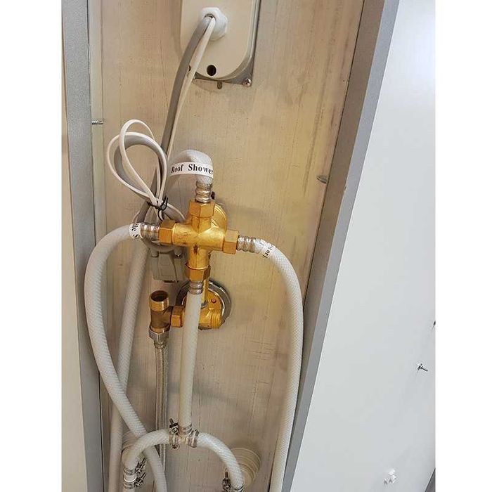 Cabina de duș cu hidromasaj și saună Hydrosan