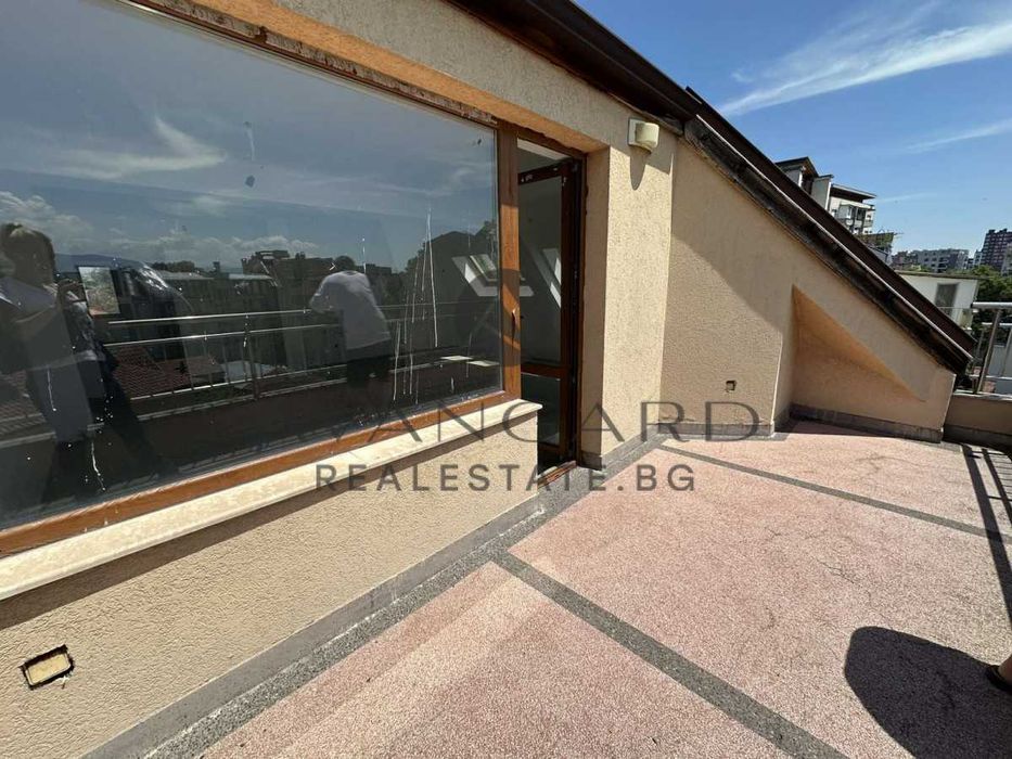 Продава се Тристаен апартамент в Пловдив, Център - 130 кв.м за 1847 €/кв.м - Снимка #13