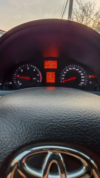 Toyota Avensis T27 2.0d 124 cp