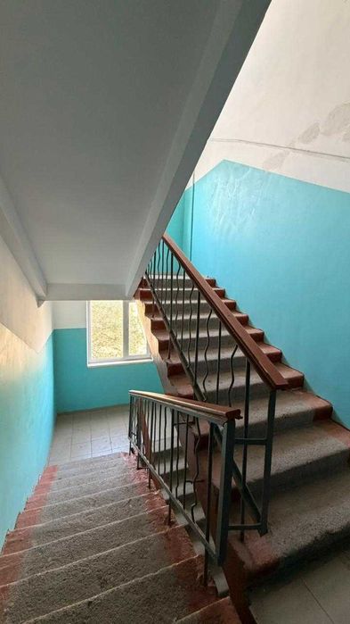 Продам 2 комнатную квартиру в районе Спутник