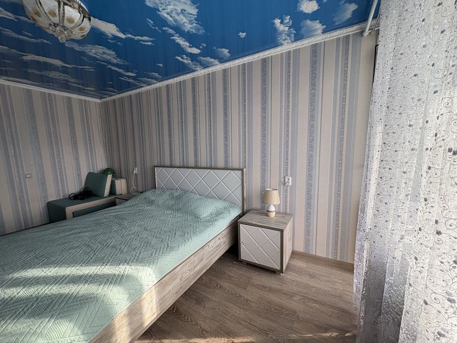 Продам 4 комнатную квартиру