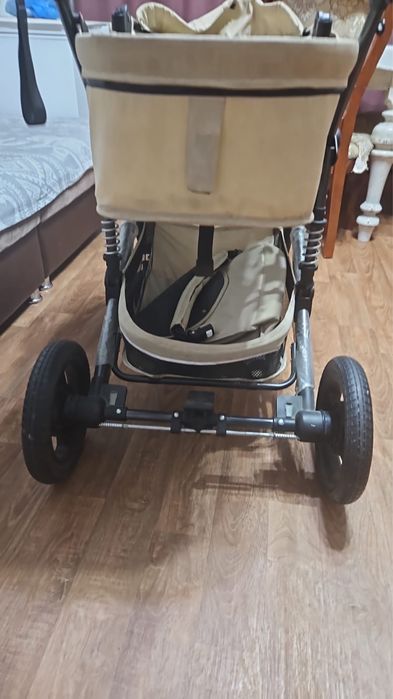 Продам коляску, отличного качества, в отличным состочние.