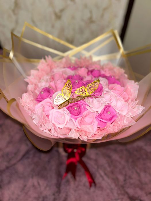 Ръчно направен Букет от 30 вечни рози