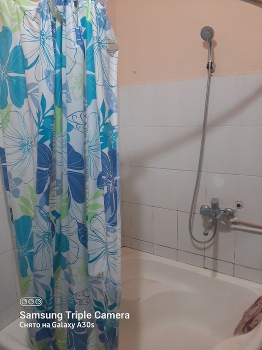 Qarshi shahar aeroport tarafda podvalga ega 2-xonali uy sotiladi.