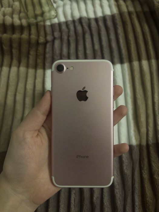 Продаю IPhone 7, 128gb