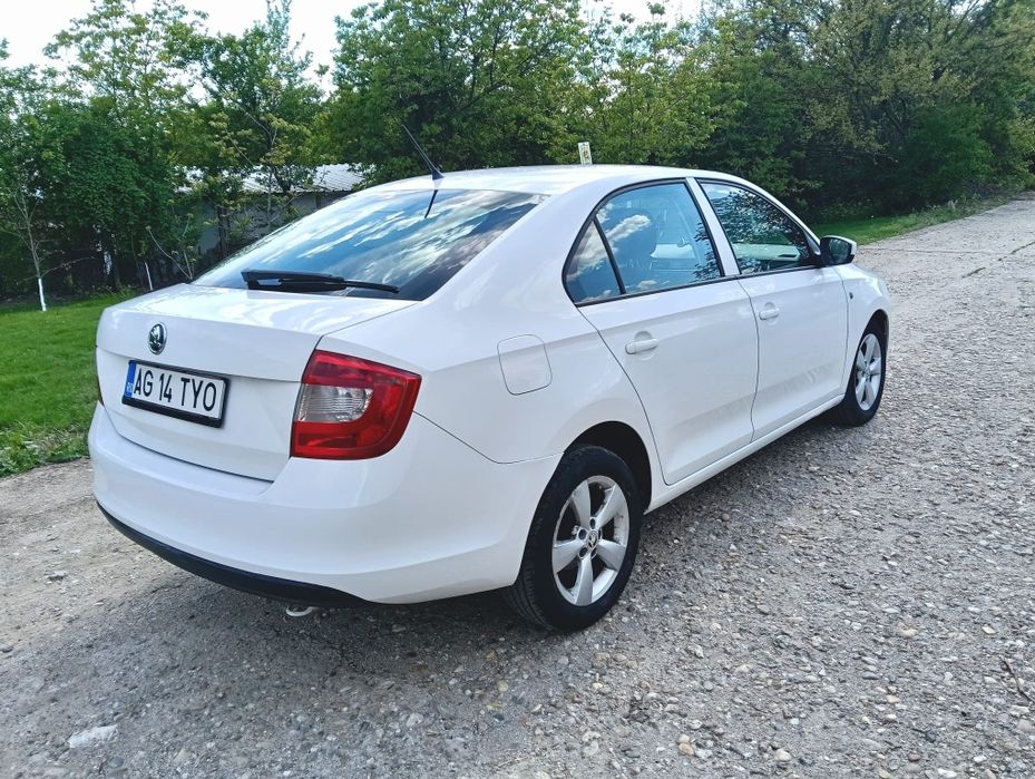 SKODA Rapid 2013 — imagine 3