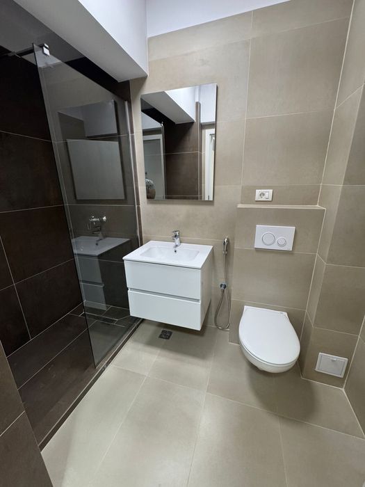 Inchiriez apartament cu 2 camere la metrou Berceni