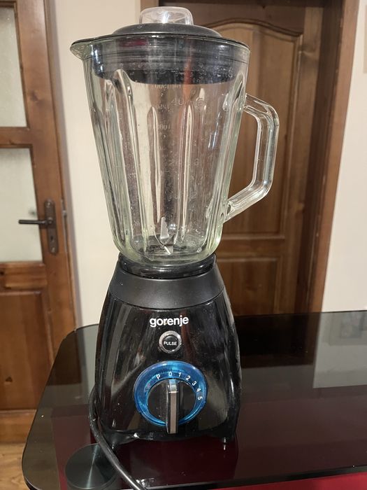 Блендер черен Gorenje