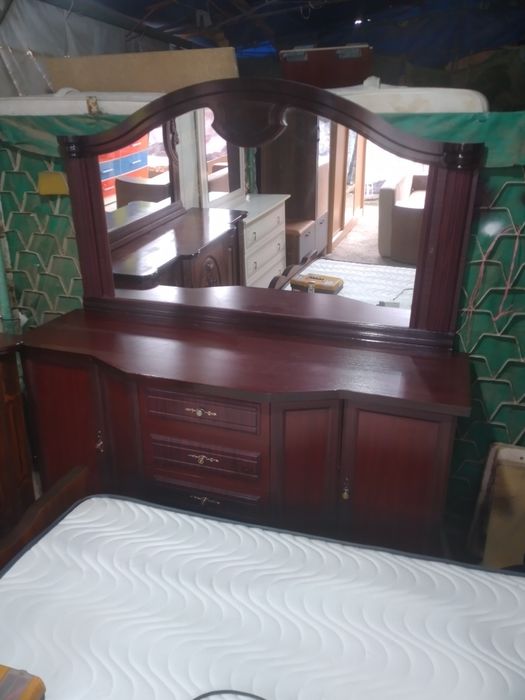 Мебель для спальни Продаётся