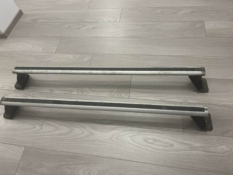 Vand bare transversale Ford cu prindere in plafon