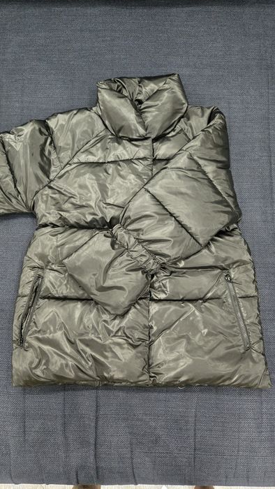 Продам детскую куртку для девочки