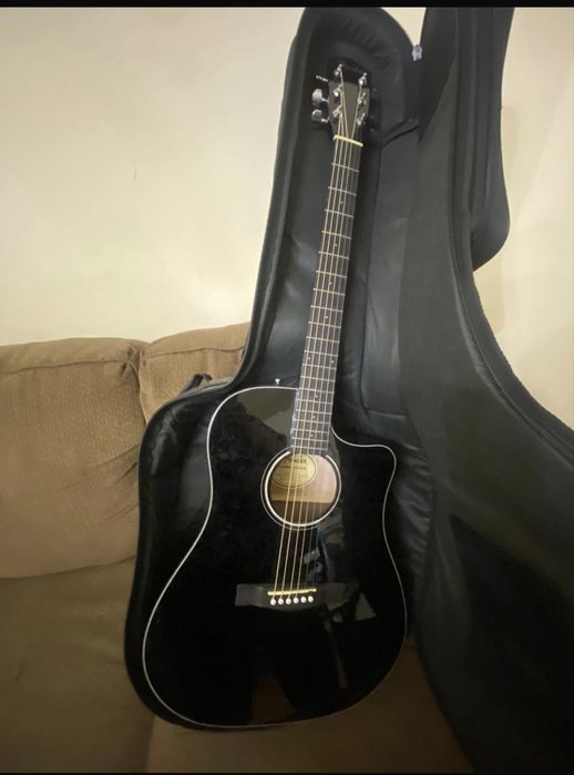 Vand chitara electro-acustica