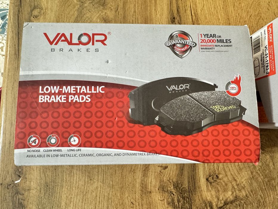 Тормозные колодки Форд Мустанг