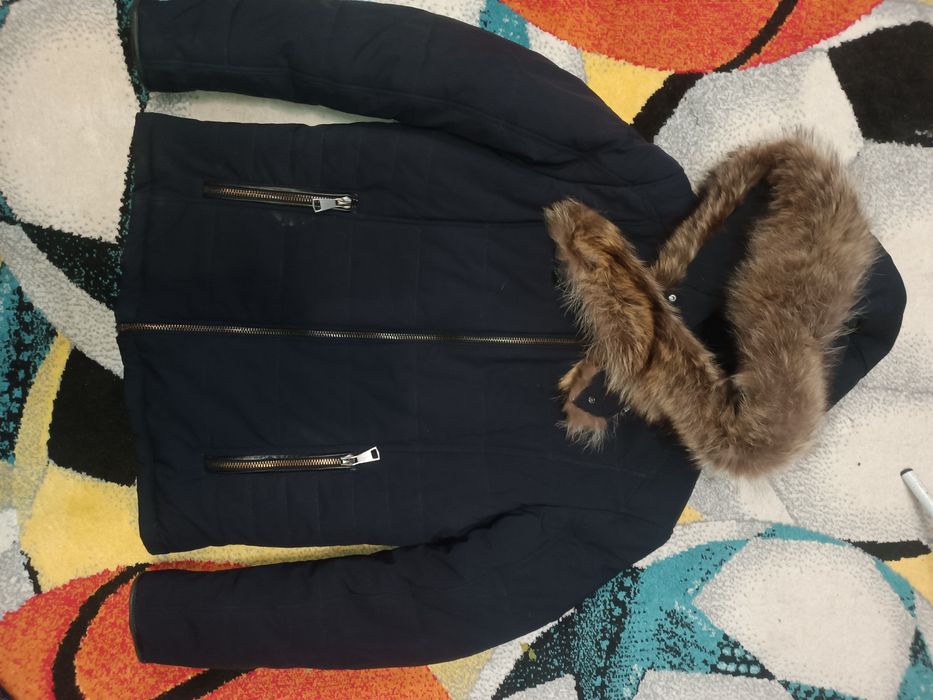 Продам зимнюю куртку