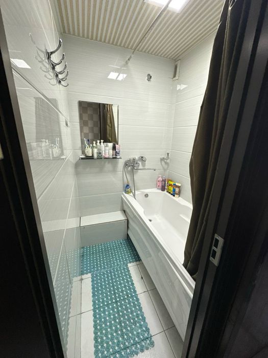 Tansiqboev 4 3/4/5 balkon 2/6 srochno sotiladi