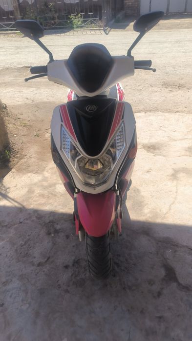 Skuter yaxshi holatda