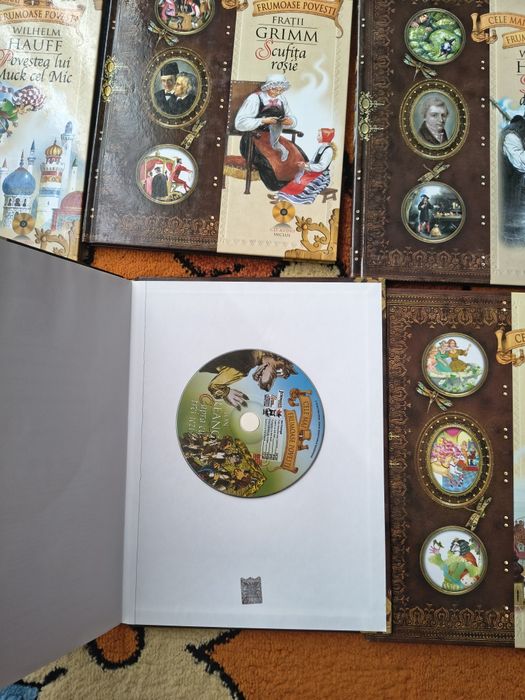 Vand carti cu cd