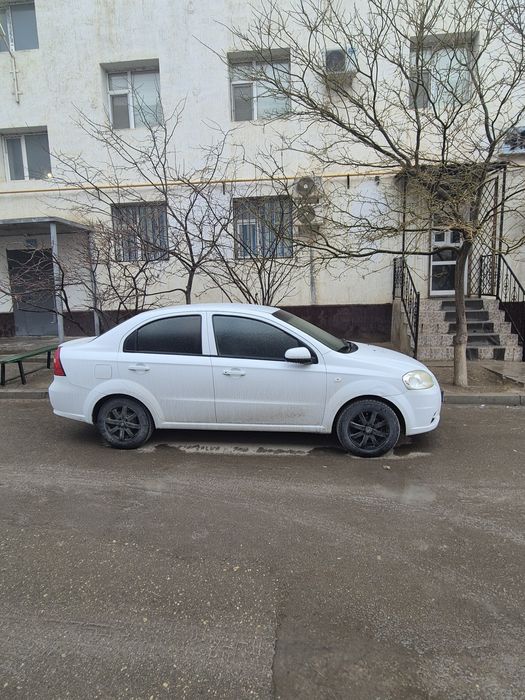 Продам автомобиль шевролет авео