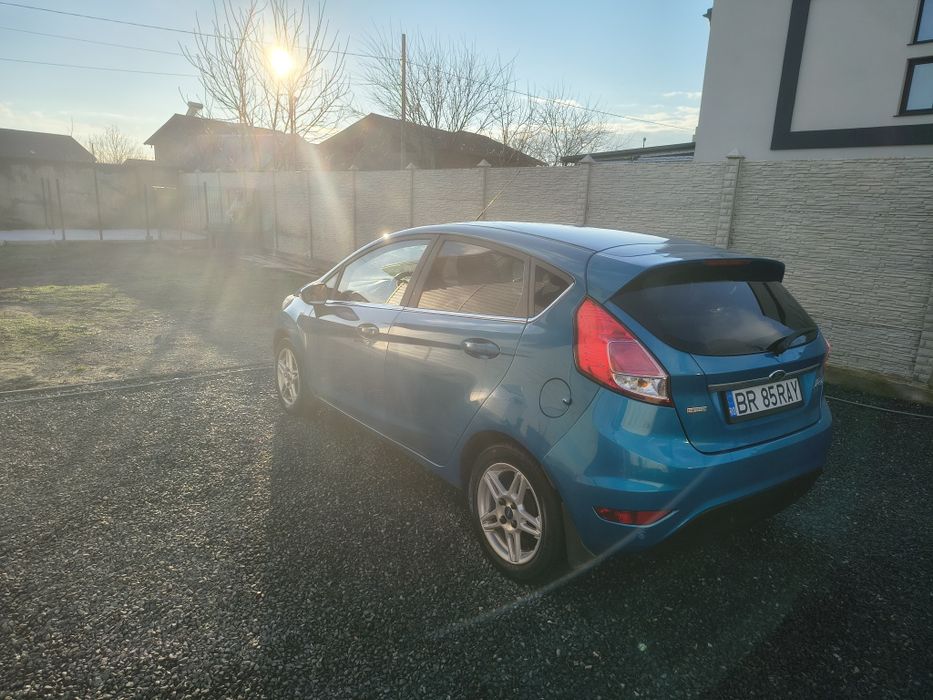 Ford fiesta mk6 2013