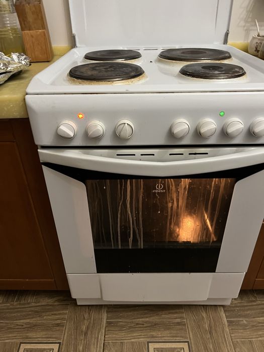 Электроплита Indesit