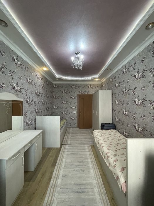 Toshkent shahri Mirzo Ulug'bek tumanidagi 4 xonali uy sotiladi