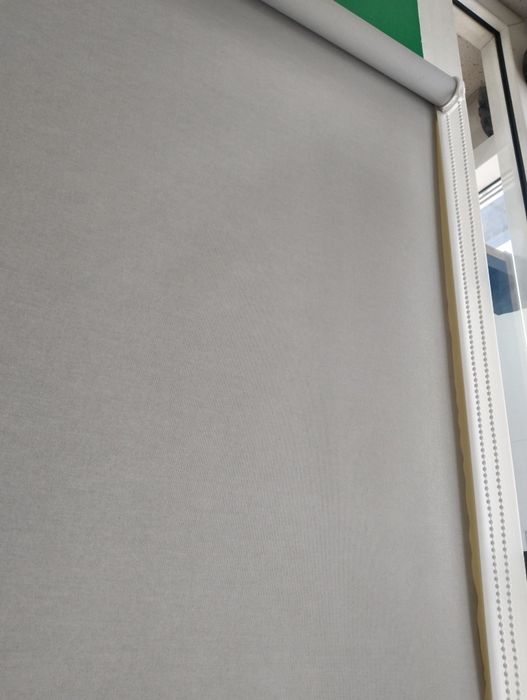 Ролшторы, б/у неделю. Серые.