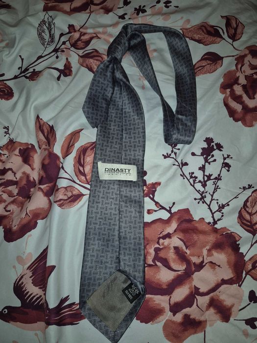 Cravată elegantă gri Dinasty pentru bărbați – 100% mătase