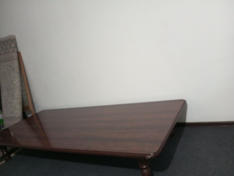 Стол стул для гостиной