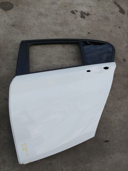 usa portiera stanga spate  bmw seria 1 f20  2013
