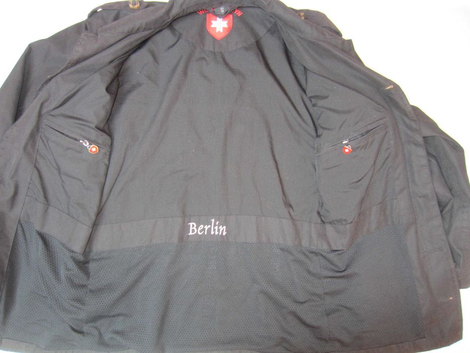 Geaca Wellenstein, masura S,Berlin,protectie vant,ploaie,stare f. buna