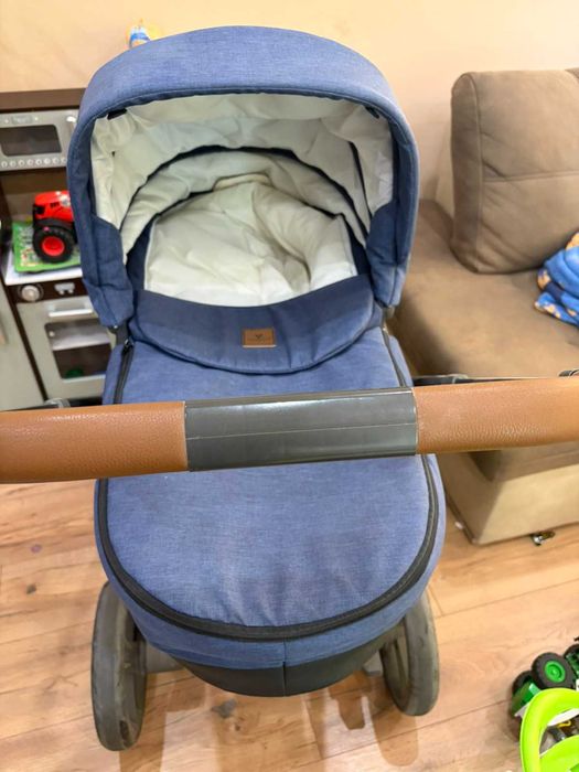 Бебешка количка icon