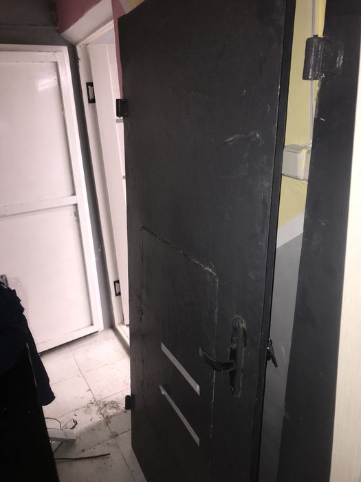 Продам дверь металлическую