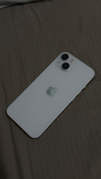продам iphone 13