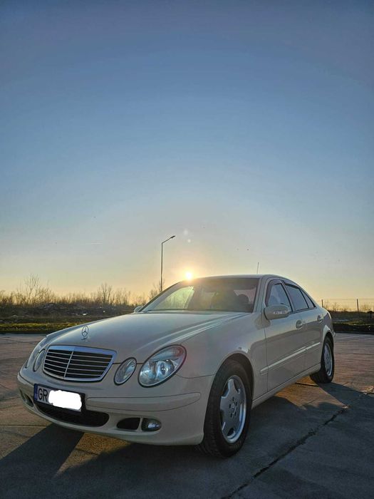 Mercedes Benz E Class 200 w211