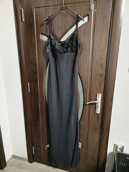 Дизайнерска рокля