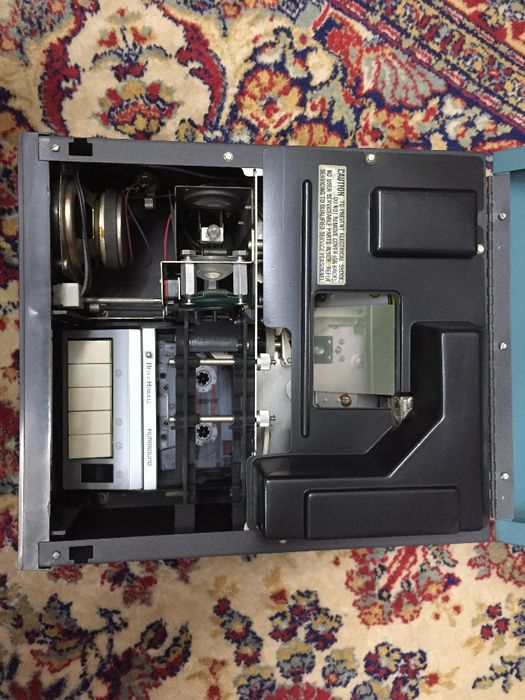 Стар Ретро Прожекционен Апарат -Filmosound 35 Model 756AD