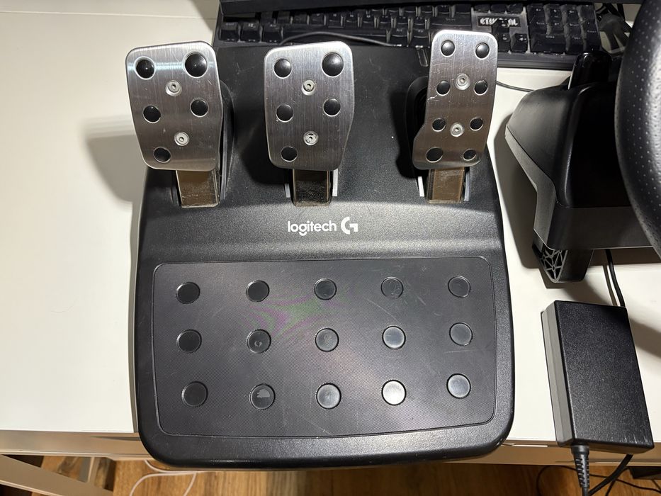 Volan Logitech G920 + pedale + shifter – pachet complet