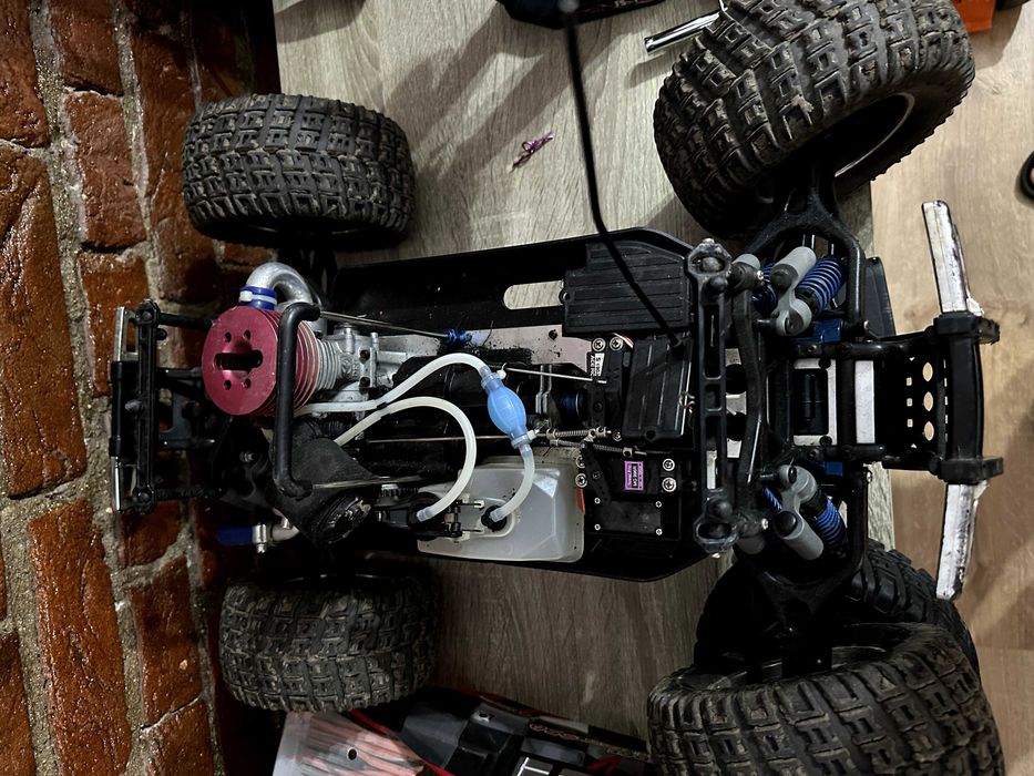 Masinuta cu telecomanda nitro rc car 1/8 tunder tiger mta4 s50