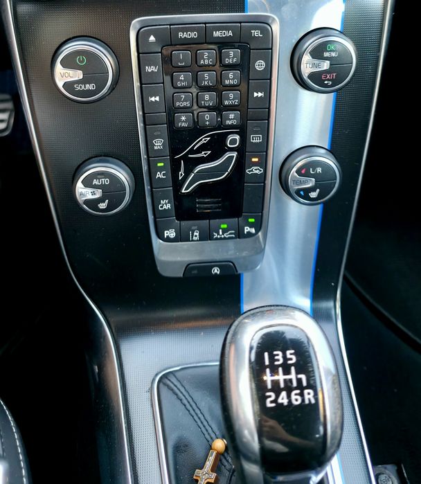 Volvo V40 R-Design